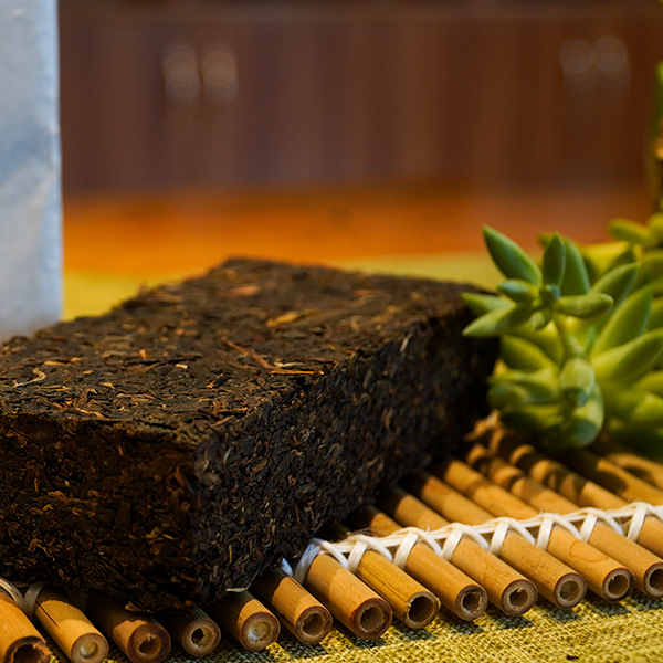 蘭興福珠煉瓦茶（星空濃い茶煉瓦）
