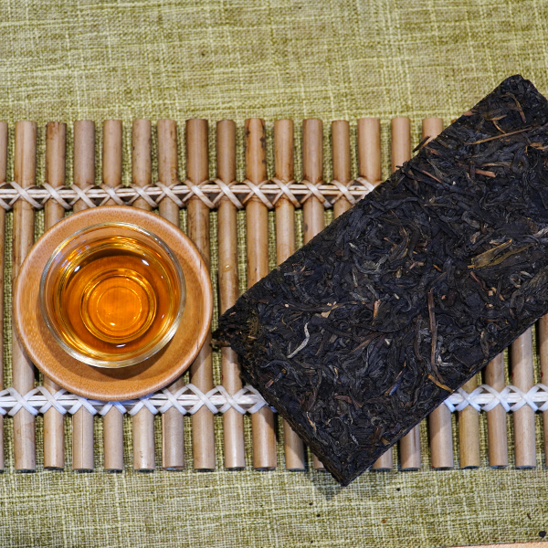 蘭興福珠煉瓦茶（星空濃い茶煉瓦）